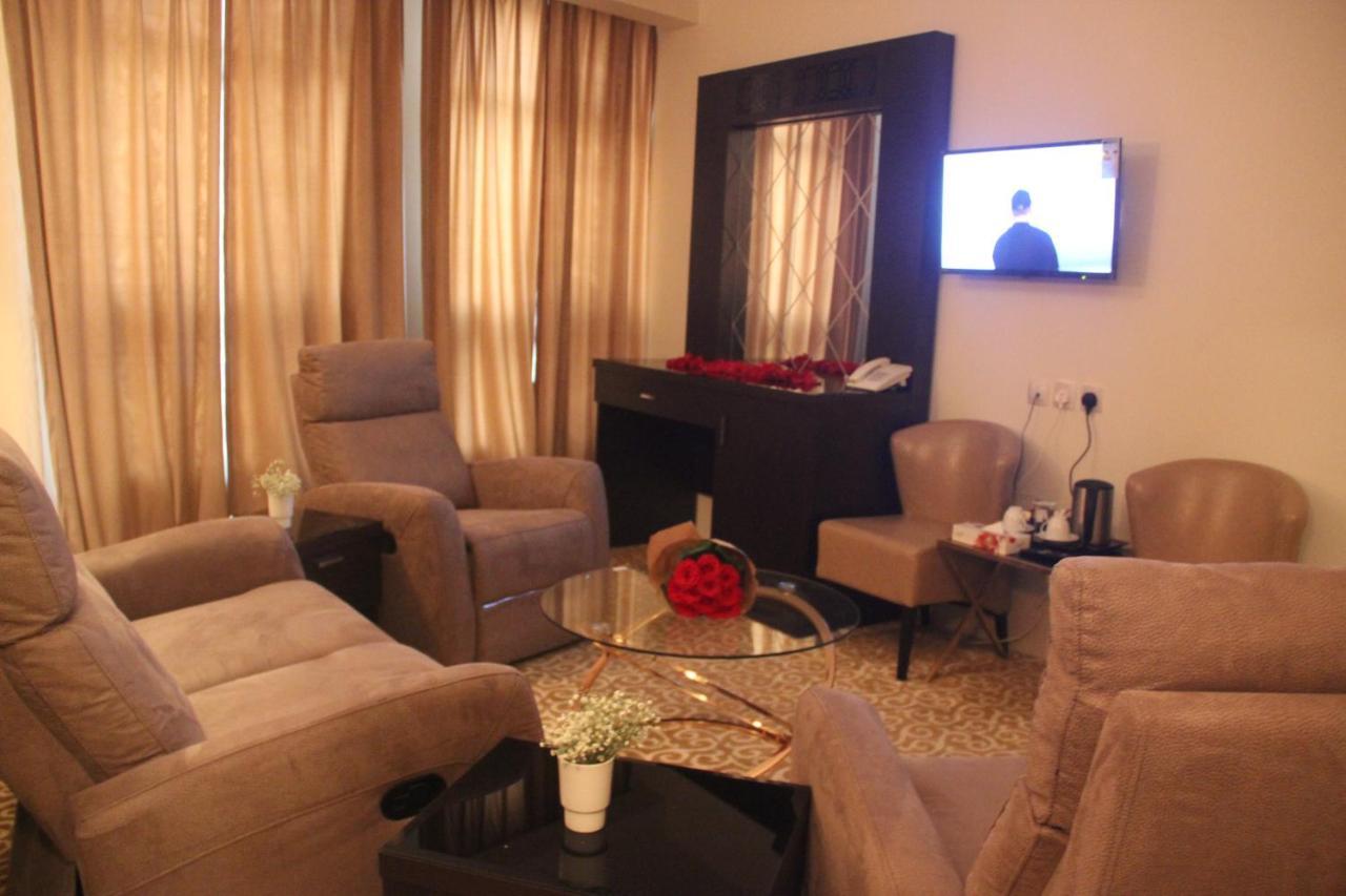Al Bayraq Hotel Mekka Exteriör bild